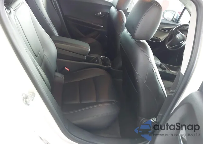 1G1RB6E46FU123540: 44110704