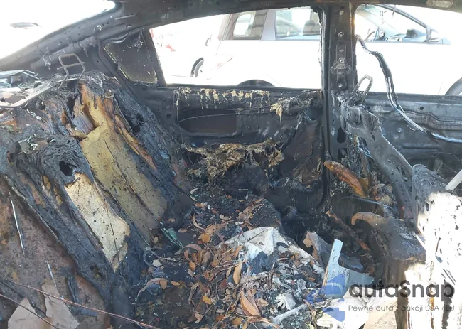 1N4AL2AP5BN49177: 44110720