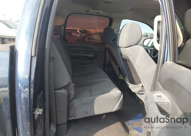 3GCEC13J77G557596: 44110755