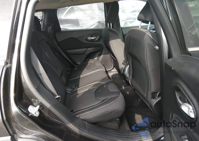 1C4PJMCB0FW745031: 44110852