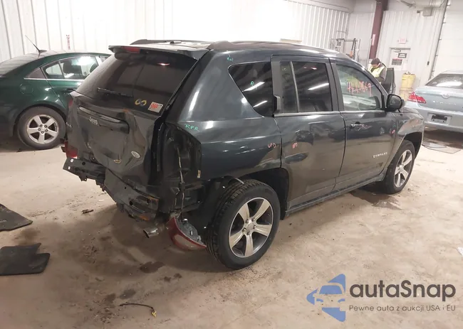 1C4NJDEB6GD572908: 44110869