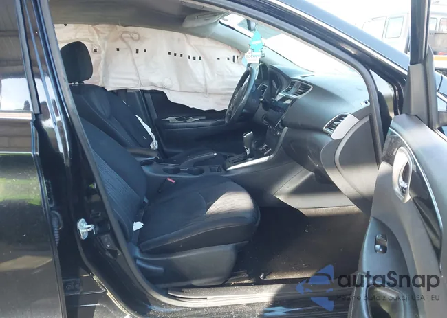 3N1AB7AP3HL652082: 44110995