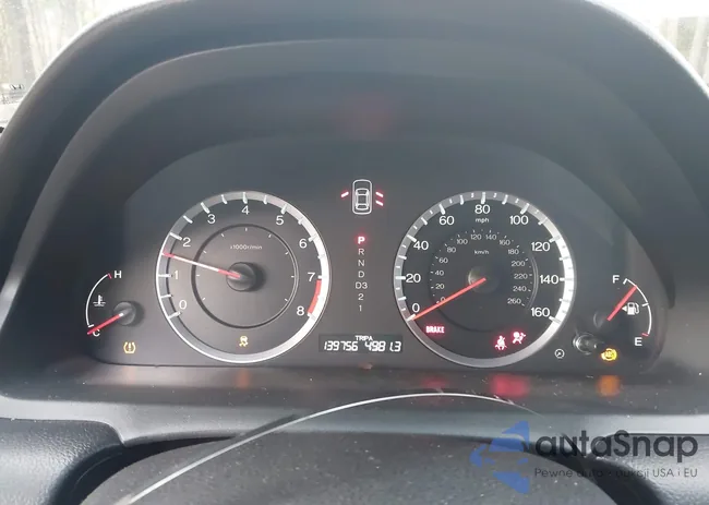 1HGCP2F8XBA084506: 44111025