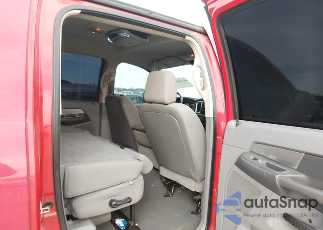 3D7KS29A98G206361: 44111064