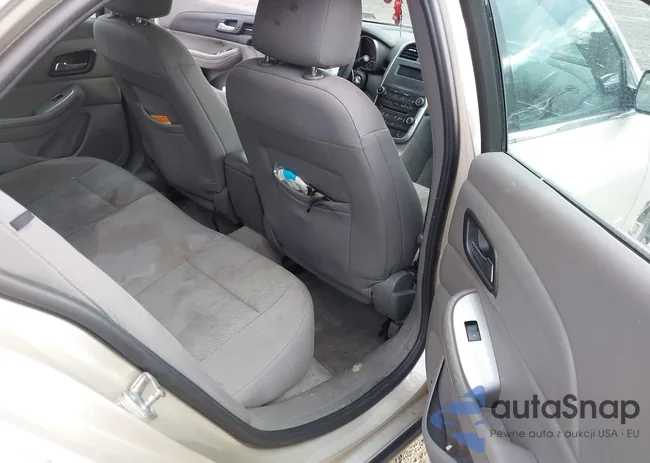 1G11B5SL0FF241574: 44111069