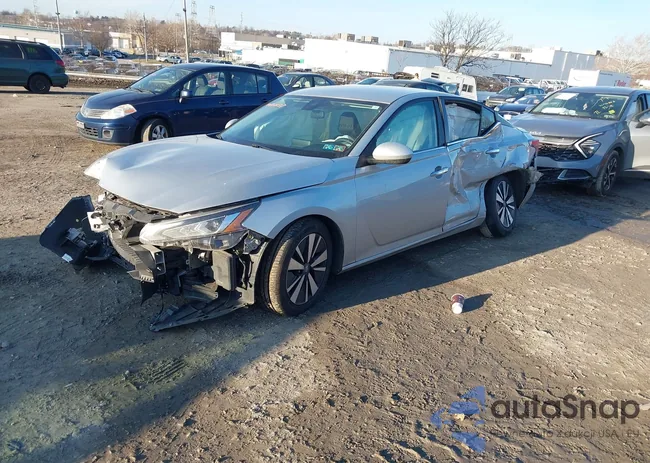 1N4BL4DV7NN385506: 44110137