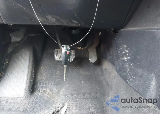 2T1BURHE4KC184868: 44110230