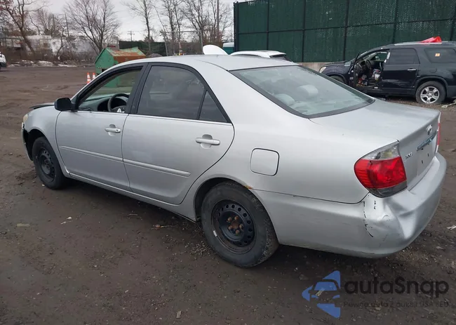 4T1BE32K25U586724: 44110270