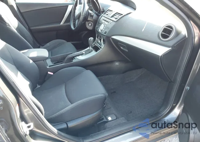 JM1BL1U60B1401405: 44110285