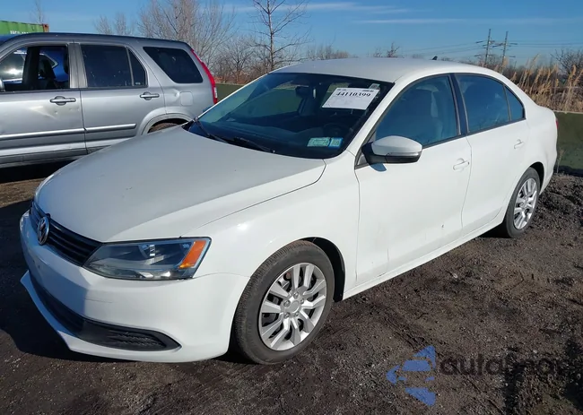 3VWD17AJ3EM266161: 44110399