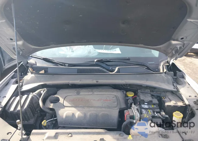 3C4NJDBB2JT349366: 44110435