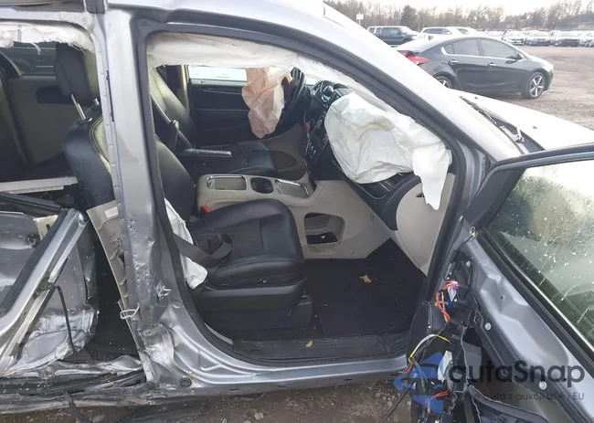 2C4RDGCG0LR175209: 44110455