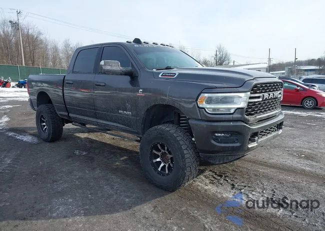 3C6UR5DL2NG325090: 44111590