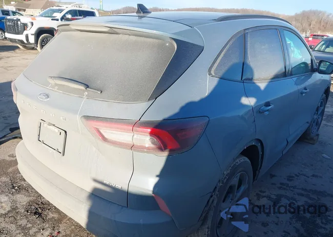 1FMCU9MN4RUA14335: 44111600