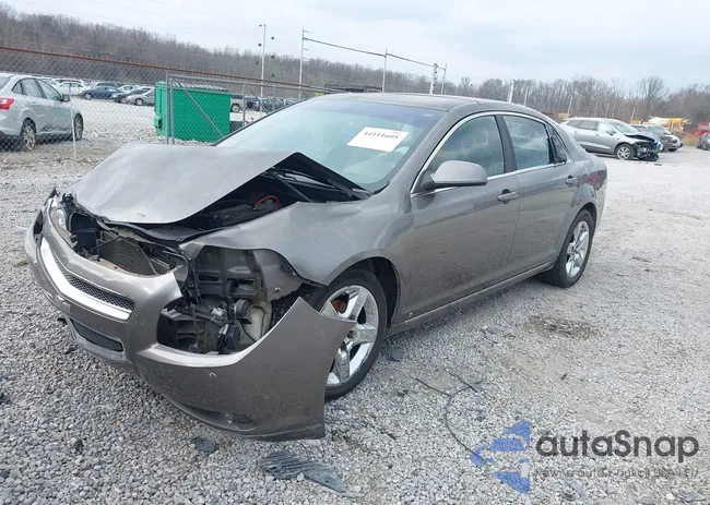 1G1ZC5E00A4104592: 44111605