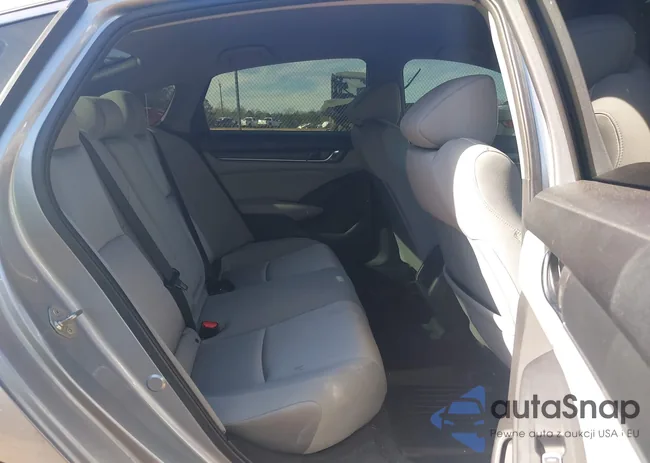 1HGCV1F11KA028313: 44111623