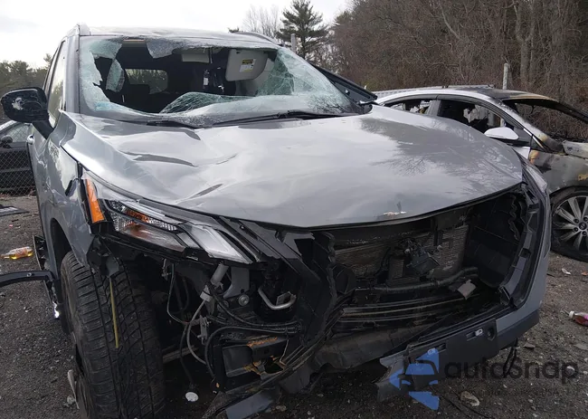 JN8BT3BBXPW184018: 44111630