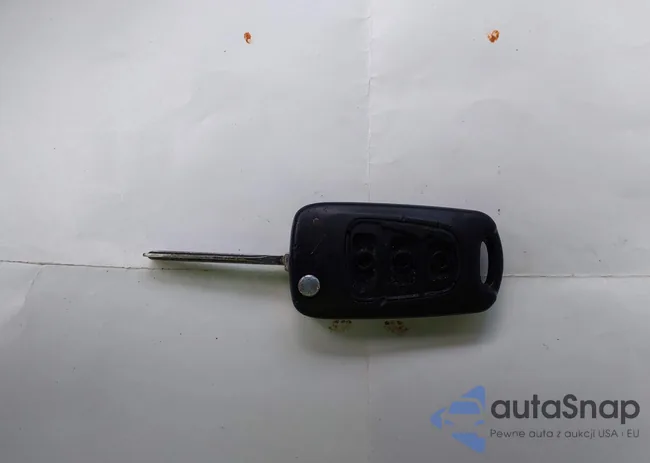 KNADN4A39D6114064: 44111673