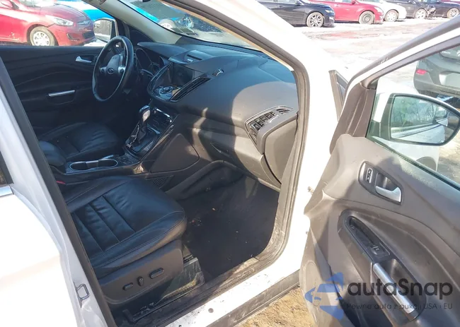 1FMCU9J92GUC75693: 44111679