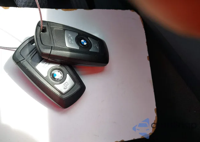 WBA3B3G52FNR86845: 44111698