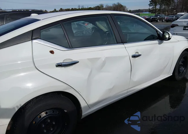 1N4BL4BV3LC233962: 44111718