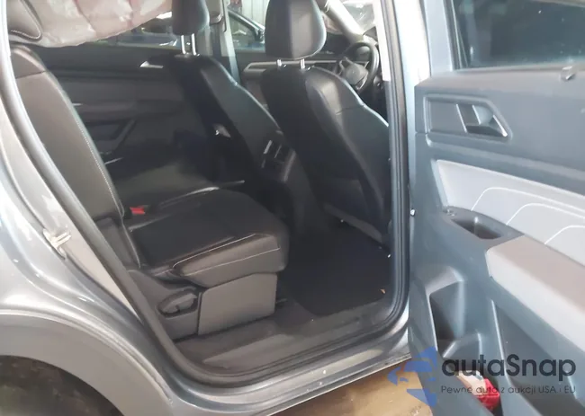 1V2HR2CA2MC582596: 44111800