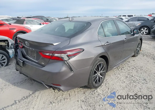 4T1G11AKXPU778161: 44111802