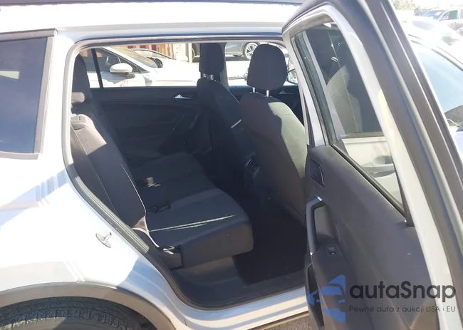 3VV1B7AX5JM066496: 44111963