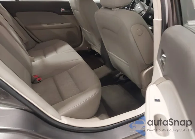 3FAHP0HA0AR377933: 44111967