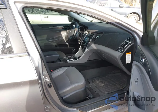 KMHEC4A42CA054478: 44111984