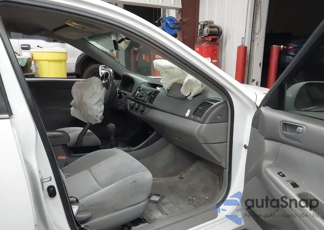 4T1BE32KX4U288274: 44112022