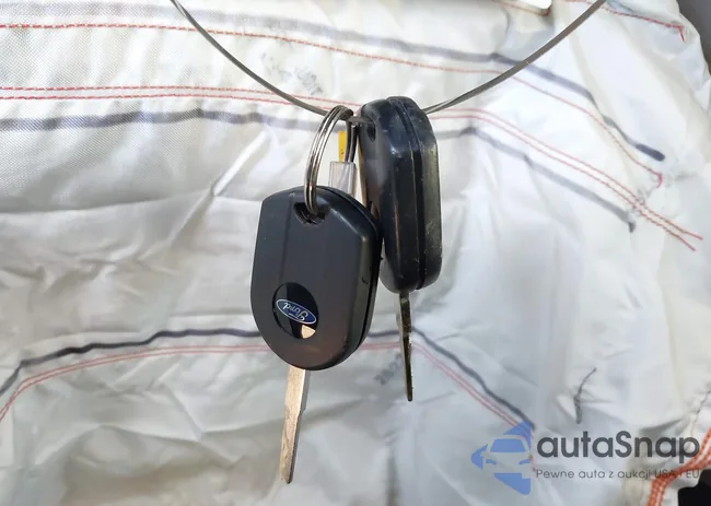 1FADP3F20EL365670: 44111142