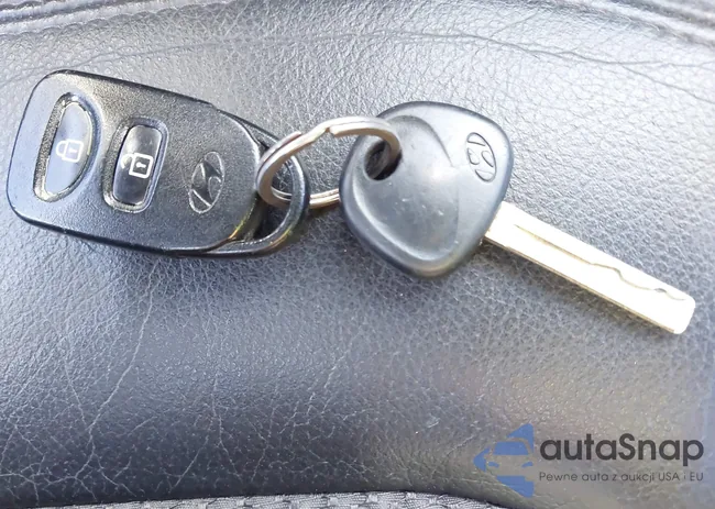 KM8JU3AC6DU772645: 44111182