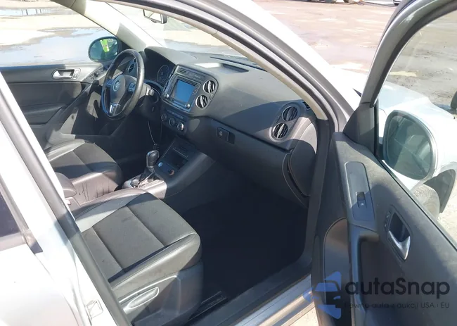 WVGAV7AX3HK004680: 44111194