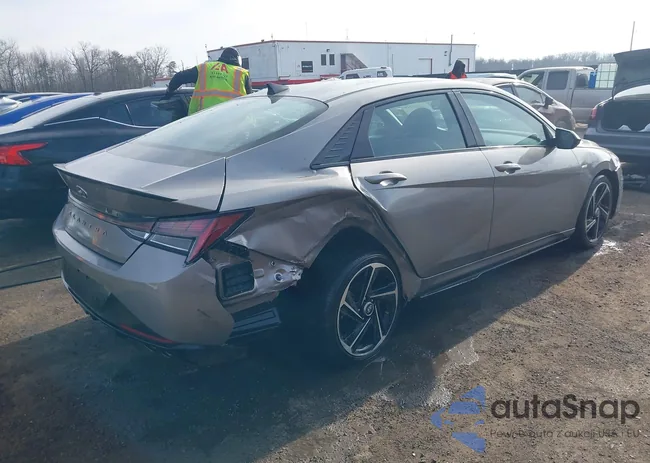 KMHLR4AF5NU245224: 44111216