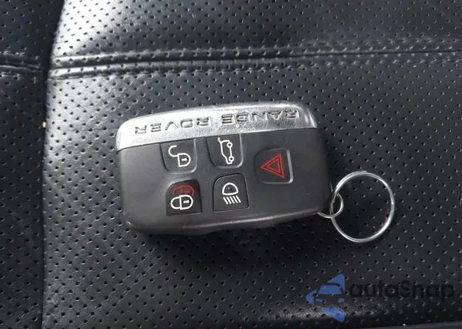 SALWR2PFXGA117717: 44111228