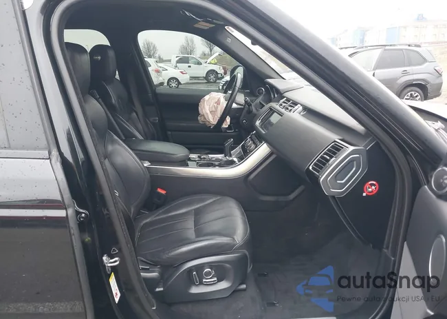 SALWR2PFXGA117717: 44111228