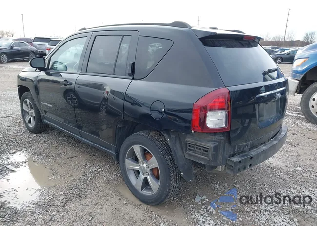 1C4NJCEAXGD802810: 44111263