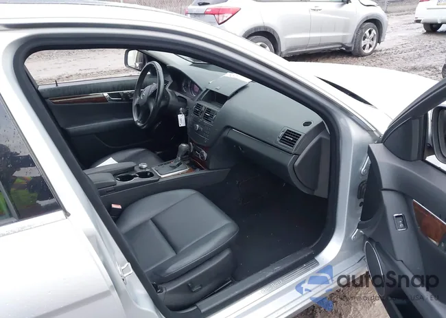 WDDGF81X69F216331: 44111273