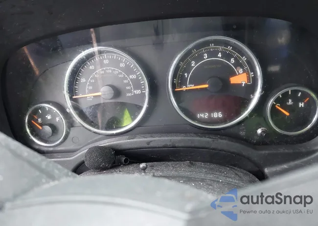 1C4NJCEB1ED850279: 44111324