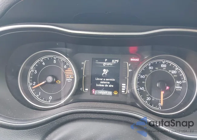 1C4PJLCB0KD143777: 44111352