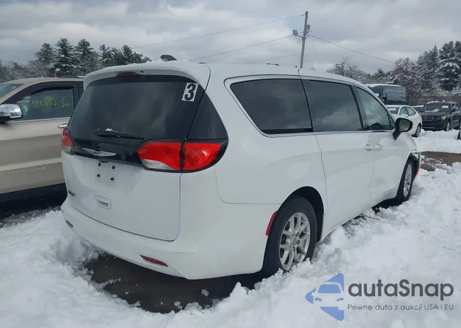 2C4RC1CGXNR15977: 44112640