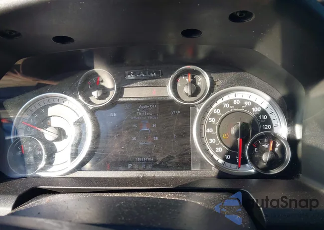 1C6RR7LT2ES374172: 44112664