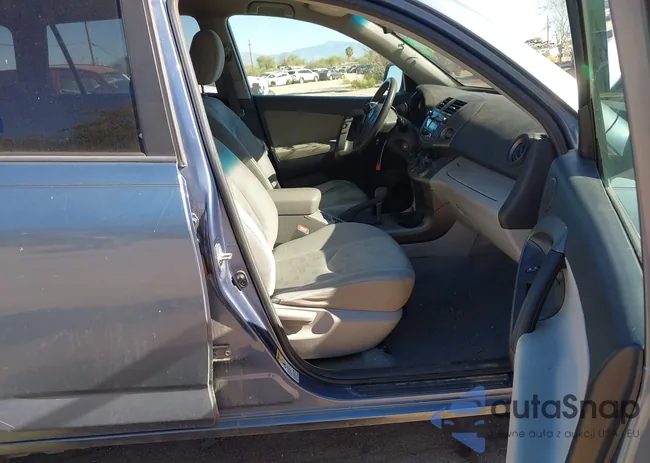 2T3BF4DV6BW118587: 44112768