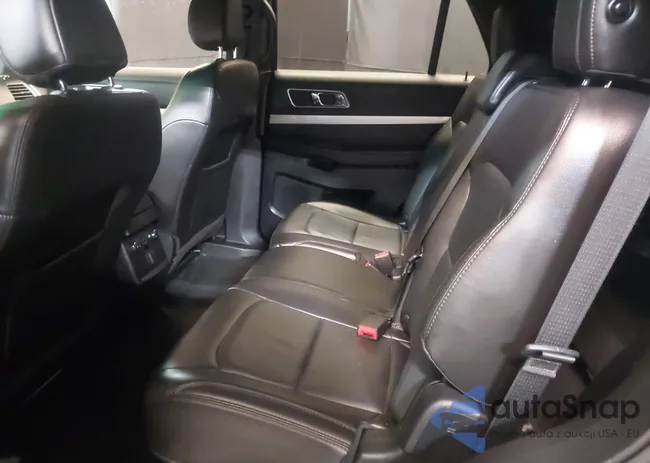 1FM5K8D81HGA06080: 44112816