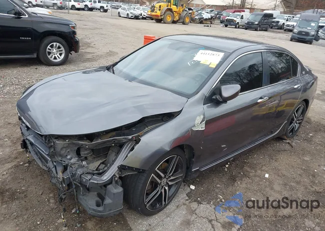 1HGCR2F5XGA184709: 44112873