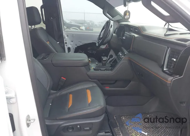 3GTUUEE82RG212859: 44112894