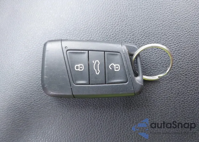 1V2DR2CA5KC552326: 44112929