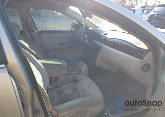 2G1WT58K289112667: 44112969