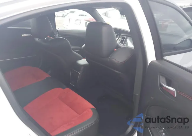 2C3CDXGJ0PH656881: 44113005